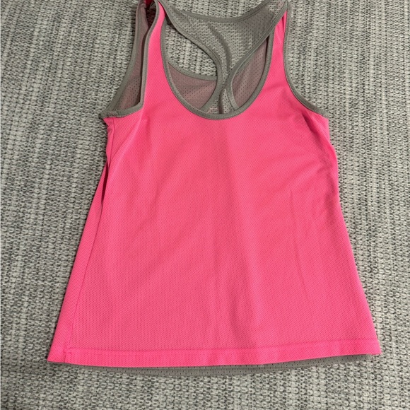 IU neon pink reversible jersey - Picture 6 of 6